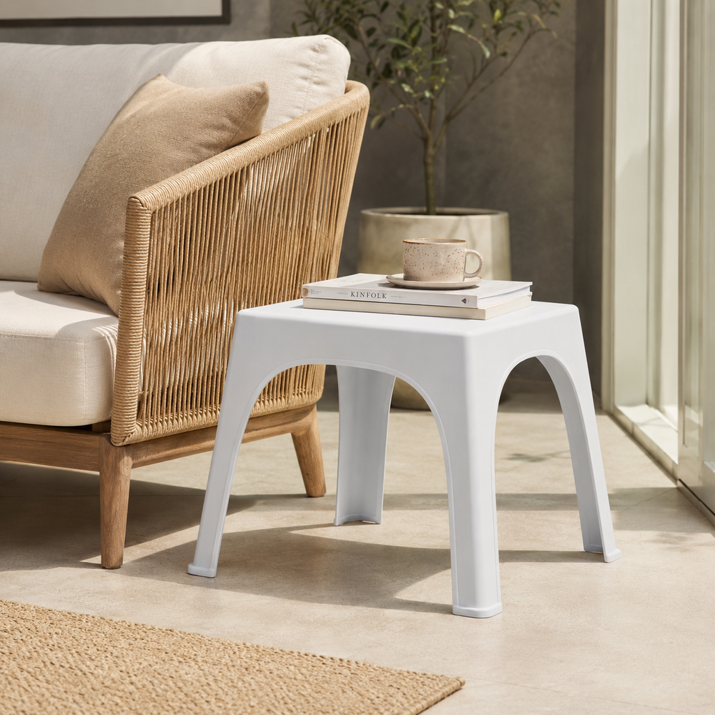 MESA AUXILIAR CUADRADA MINIMAL X 8 UND BLANCO NIEBLA